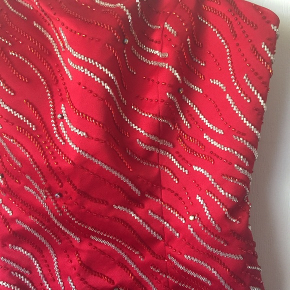 Red Ball Gown- Fit & Flare - Picture 5 of 8